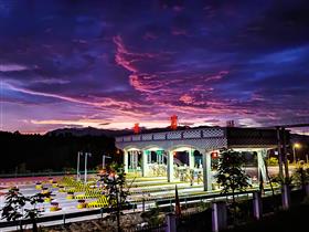 梅花收费站夜?  height="130" border="0" style="width: 154px; border: solid 1px black;" />
                                                                                    </a><br />
                                                                                    <a href=